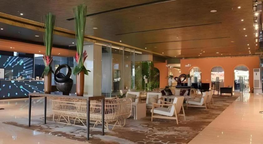 Artotel Bianti 5*