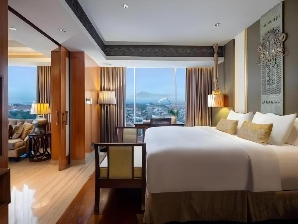 Artotel Bianti 5*